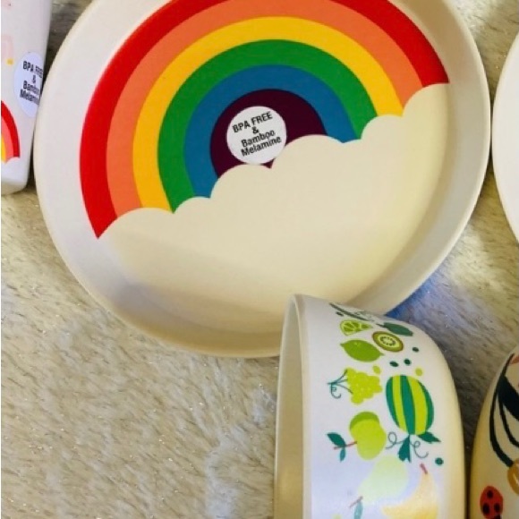 Sanrio & Pillow Fort Kids (Dishware)🍽🥗🥣🍲🍰 - Picture 7 of 14